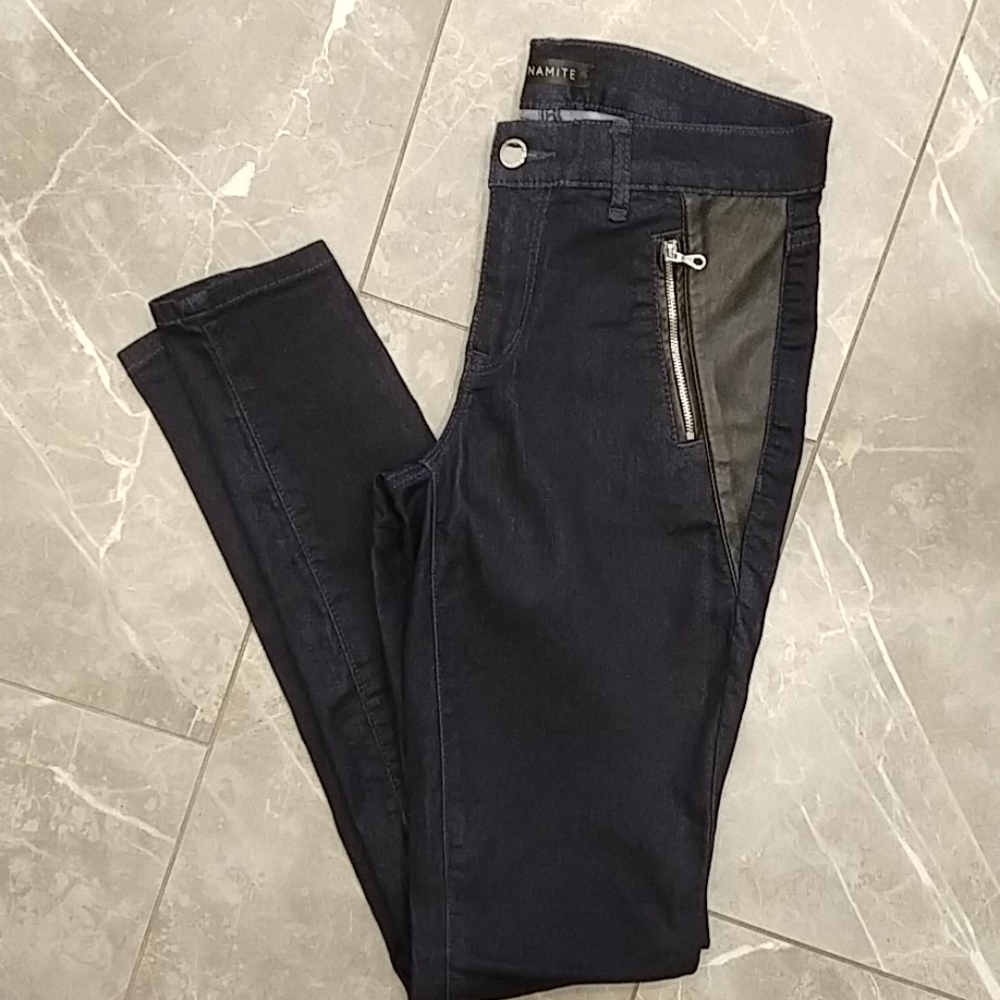 NWOT skinny dark wash jeans